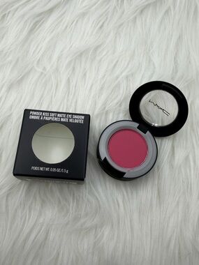 MAC Cosmetics Powder Kiss Soft Matte Eye Shadow - Fall in Love